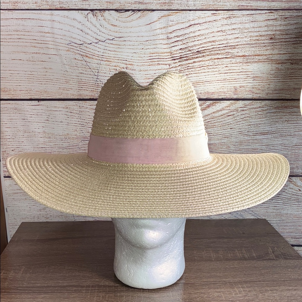 NWT Vince Camuto Elegant Straw Sun Hat with Pink Band